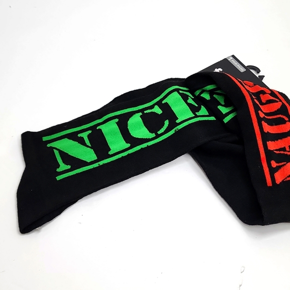 FRESH FEET, HOLIDAY NAUGHTY & NICE BLACK SOCKS WITH RED & GREEN WRITING - Picture 3 of 4